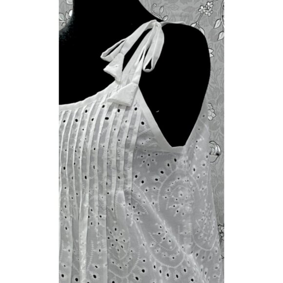 SoieRose White Victorian Cotton Nightgown – SR-1187 - Vintage Sleepwear - Picture 3 of 7